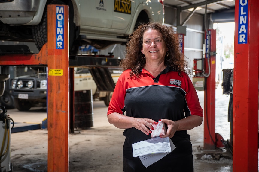 Carolyn Fritz in her workshop, Moranbah, Queensland, November 2021.