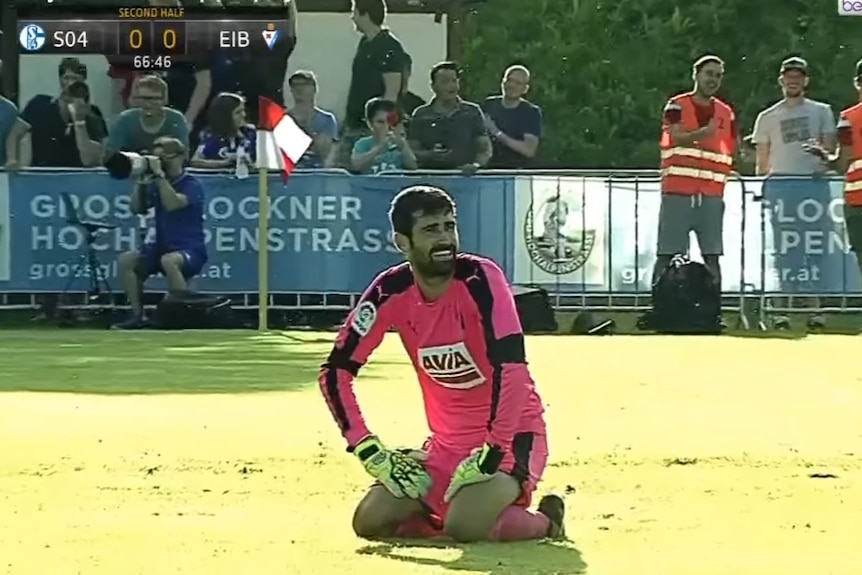 Asier Riesgo on his knees after Jose Angel's own goal