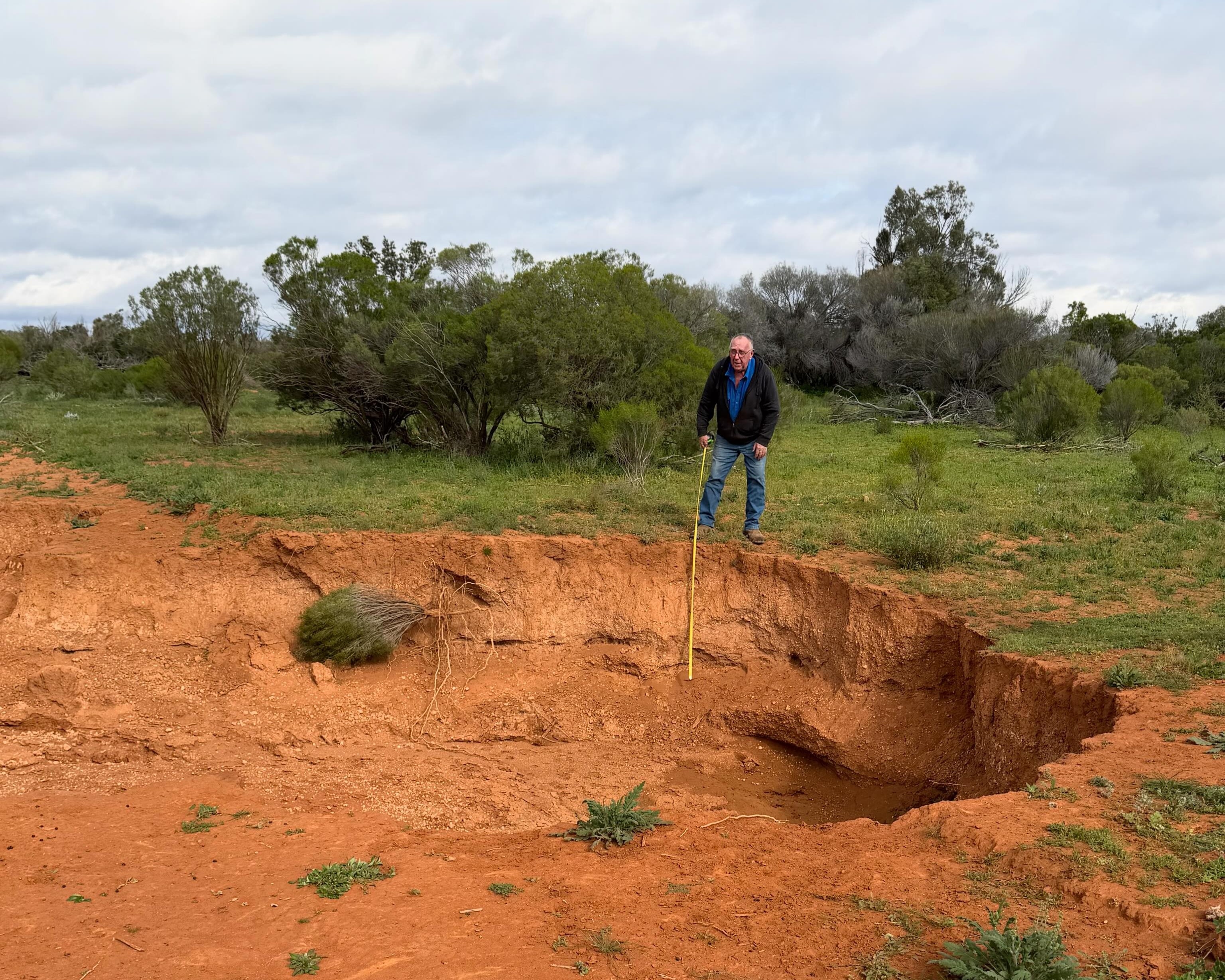 Thousands of outback roads damaged by floods could take year to fix