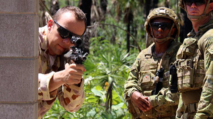 Australian forces train ahead of deployment to Iraq
