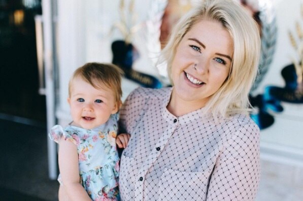 When A Friends With Benefits Tinder Match Accidentally Results In Motherhood Abc News