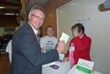 Tony Crook casts his vote in O'Connor electorate