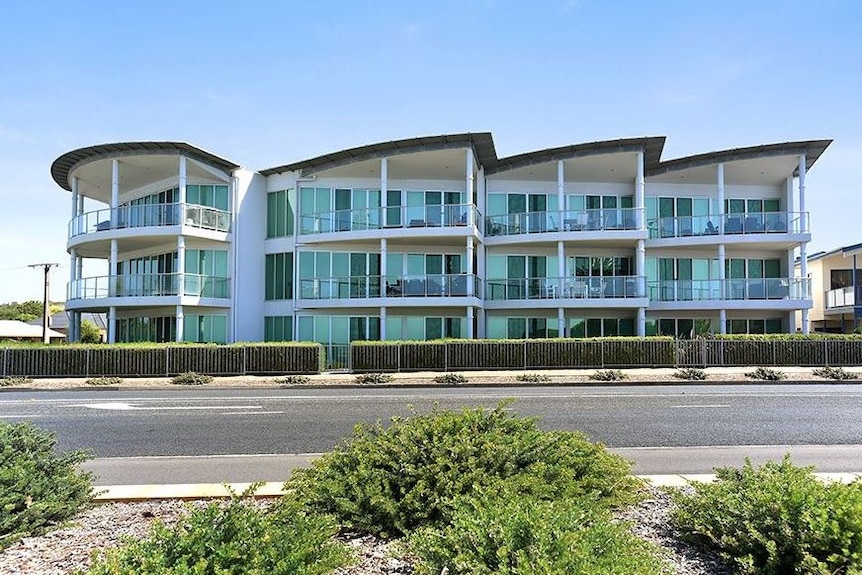 The exterior of an apartment block at Victor Harbor.