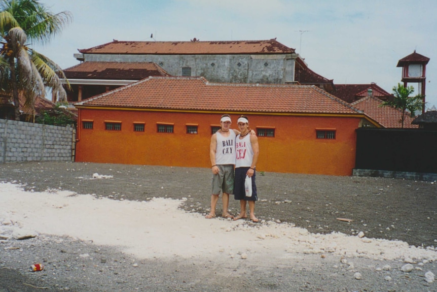 Bali bombing survivors Jayson Pate and Jaimie Miles at the Sari club following the Bali bombing