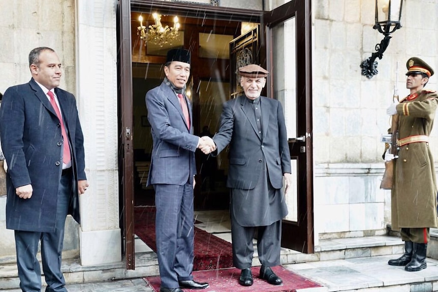 Presiden Jokowi saat berkunjung ke Afghanistan (2018) dan menemui Presiden Ashraf Gani.