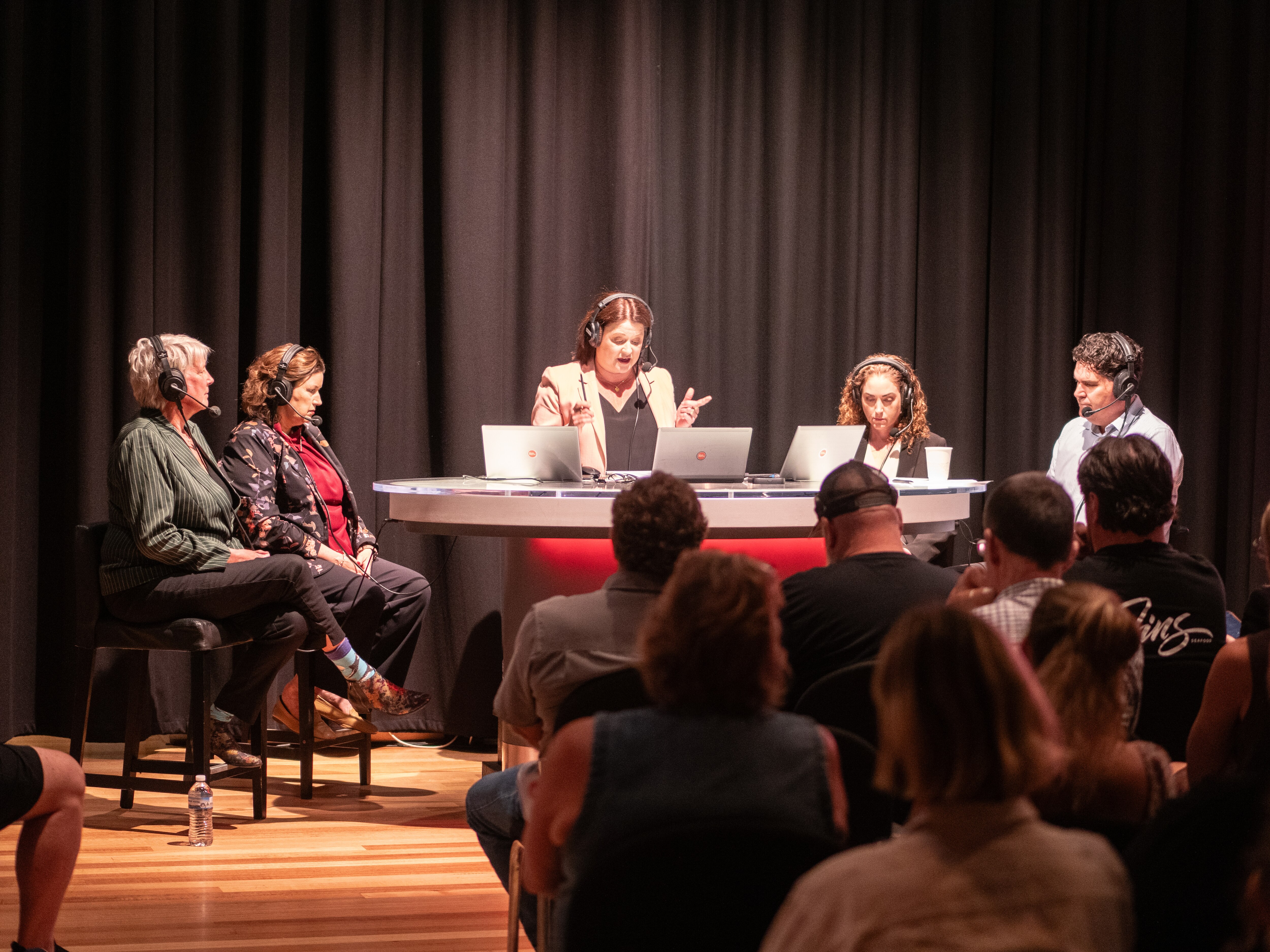 Spotlight forum explores WA's demersal fishing ban