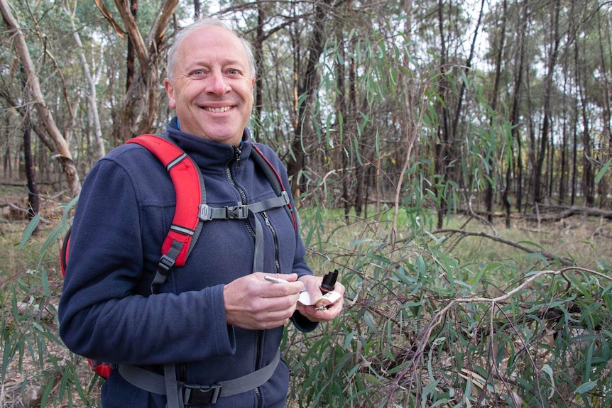 Canberra man out geocaching