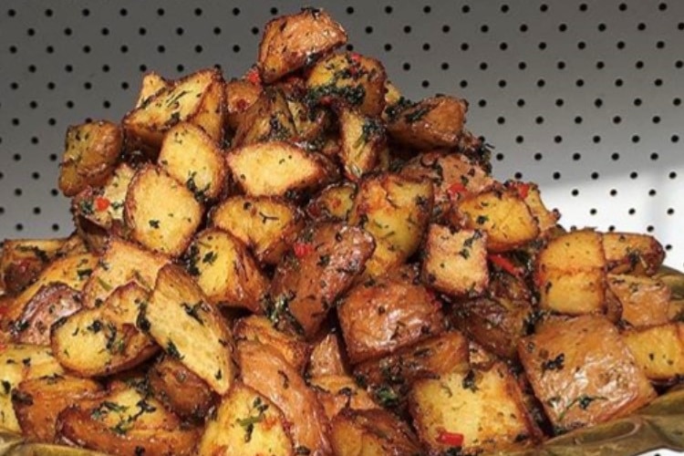 Batata harra (hot potatoes)