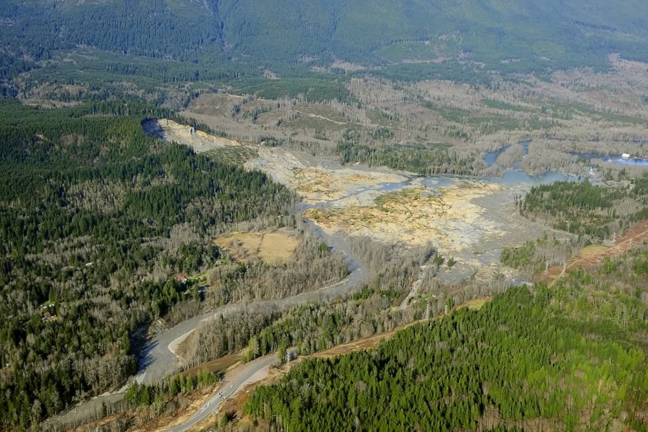 oso landslide before and after