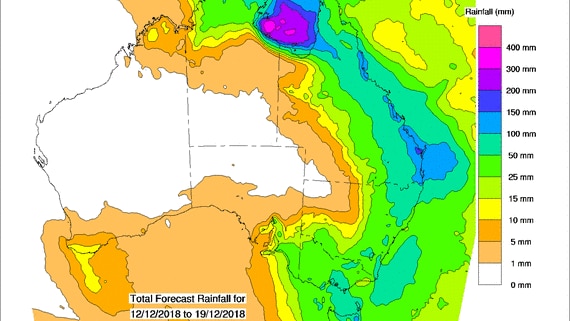 map of australia showing rainfall over over 25 mills for most of the east coast