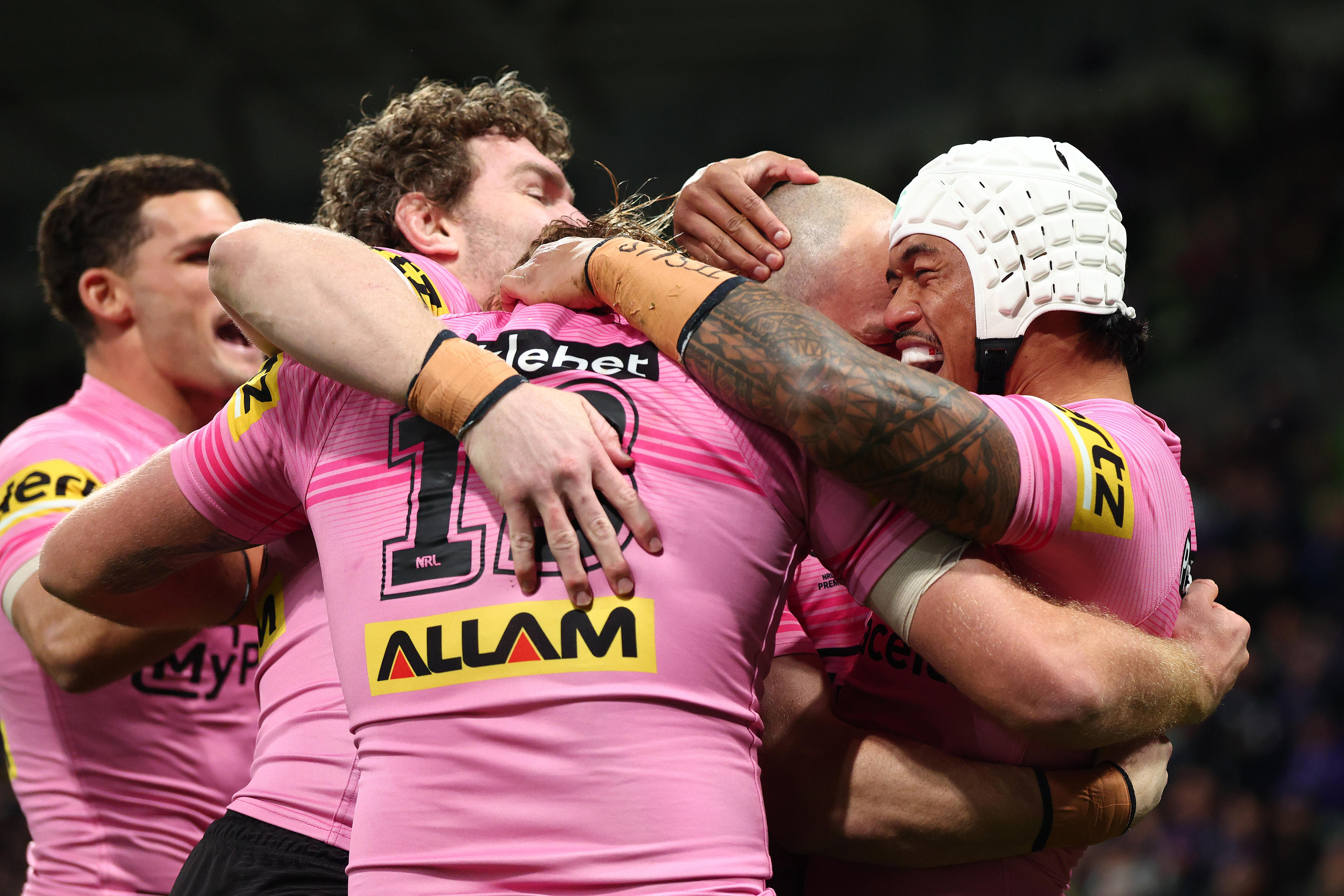 Live: To'o crosses for first-half hat-trick as Penrith runs riot in Melbourne