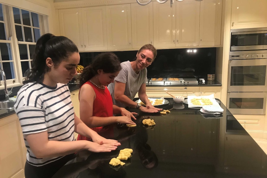 Sophia Aroney makes Easter biscuits