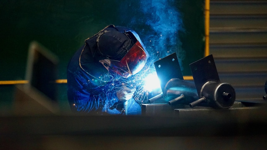 Sheet metal worker