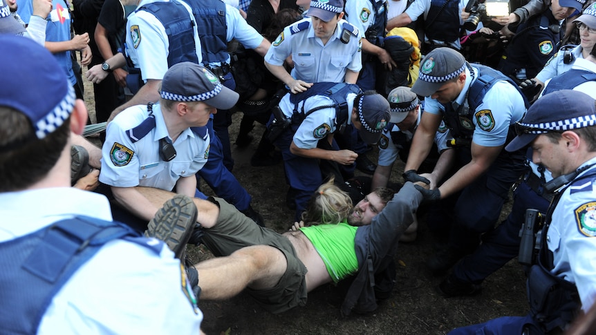 Police arrest an Occupy Sydney protester