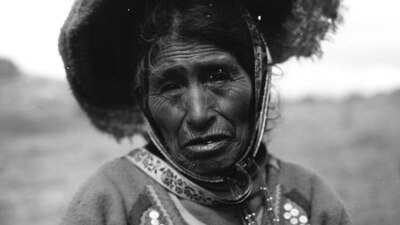 Peruvian woman (Oxfam: Helena Christensen)