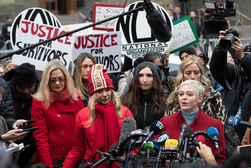 Actress Rose McGowan speaks at a news conference outside a Manhattan courthouse after the arrival of Harvey Weinstein.