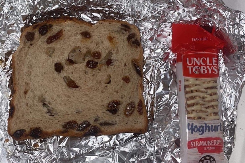 Raisin toast and a muesli bar.