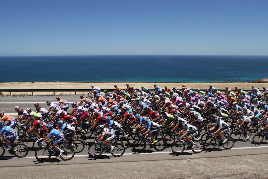 Tour Down Under rides along the coastline