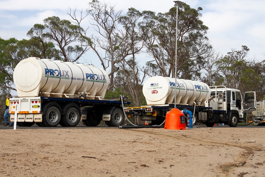 A truck delivers water to Storm King Dam in Stanthorpe.
