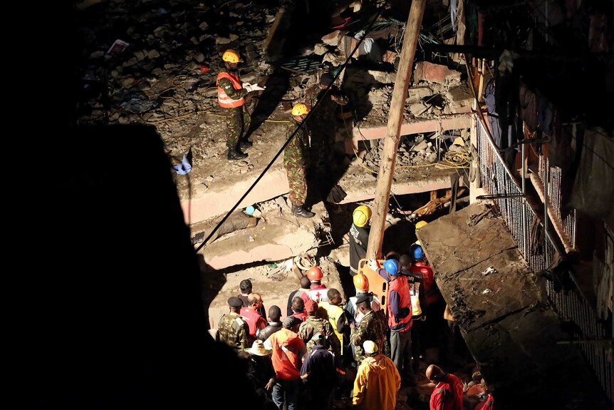 Kenya building collapse search for survivors