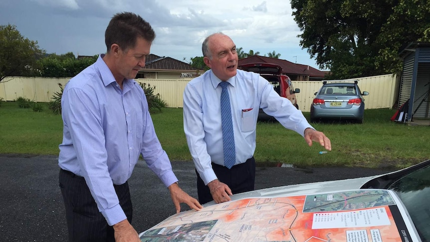Deputy Prime Minister Warren Truss and Cowper MP Luke Hartsuyker investigate site of Coffs Harbour bypass