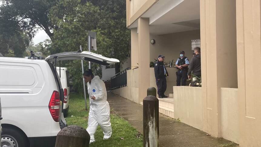Murder Probe After Woman Found Dead With Facial Injuries In Bondi Abc News