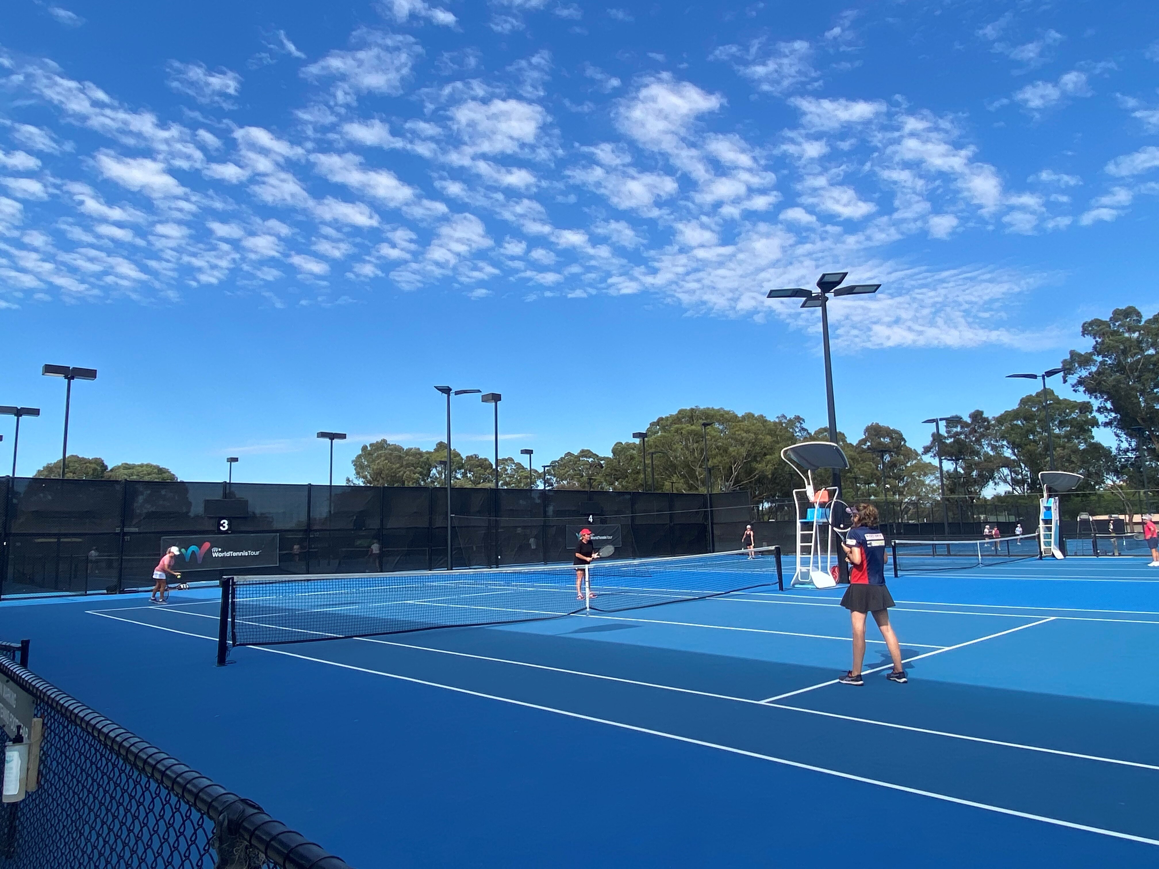 Bendigo locals mourn impending loss of city's last grass tennis courts