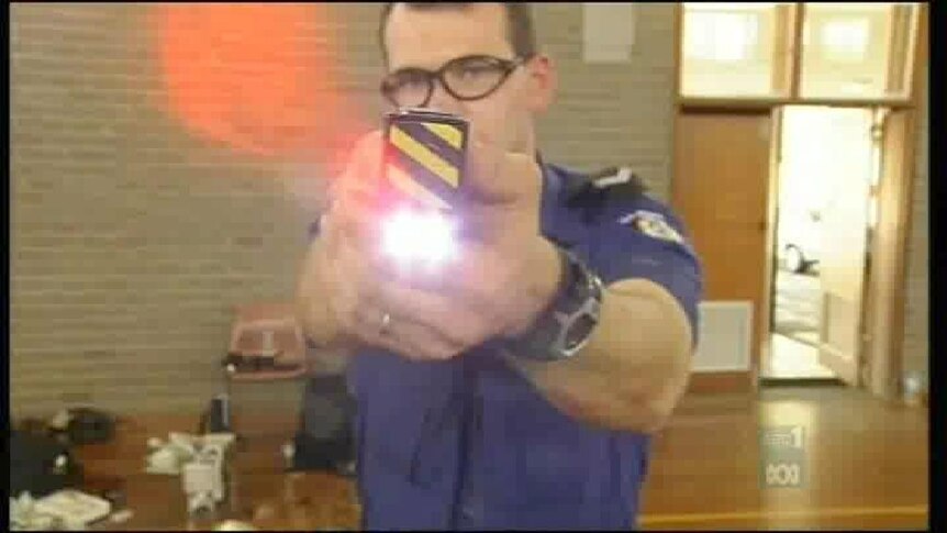 The use of tasers is defended by the police union