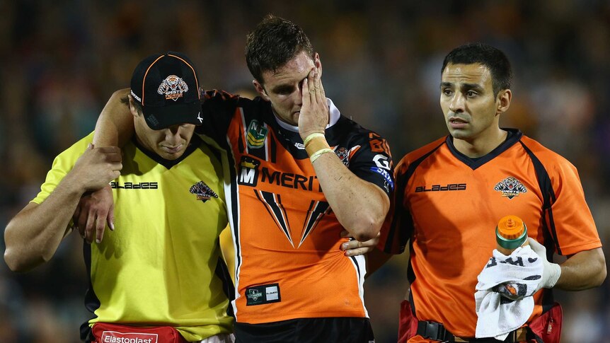 Moltzen despairs after injuring his knee against Brisbane
