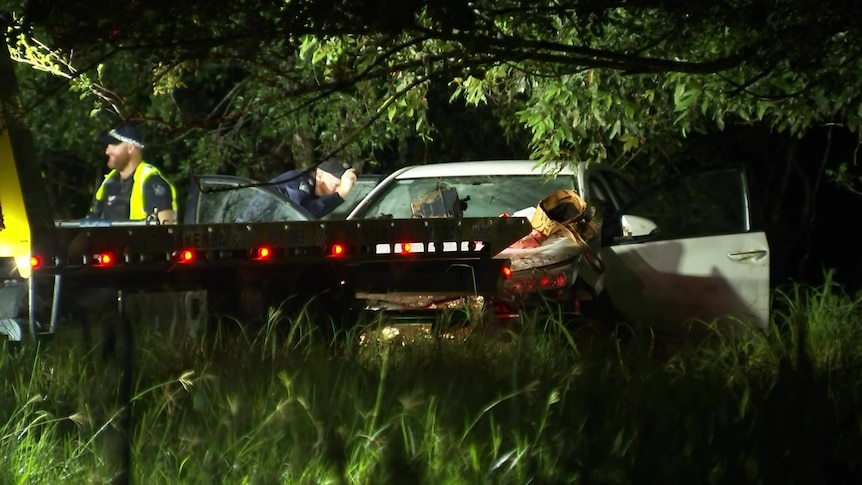 Woman dies in Pullenvale floods.