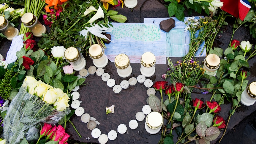 Flowers left for Norway massacre victims