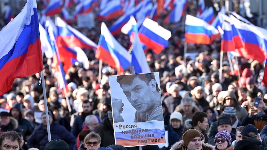 Nemtsov supporters march in Moscow