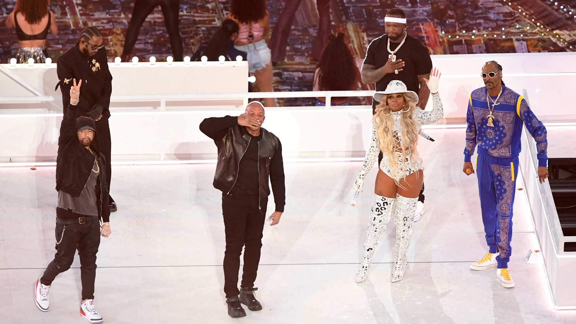 Here's what happened at Dr. Dre's enormous Super Bowl halftime show -  Double J