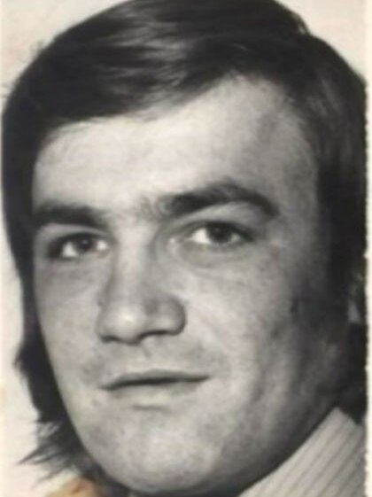 Head shot in black and white of Barrie Cassidy in 1968.