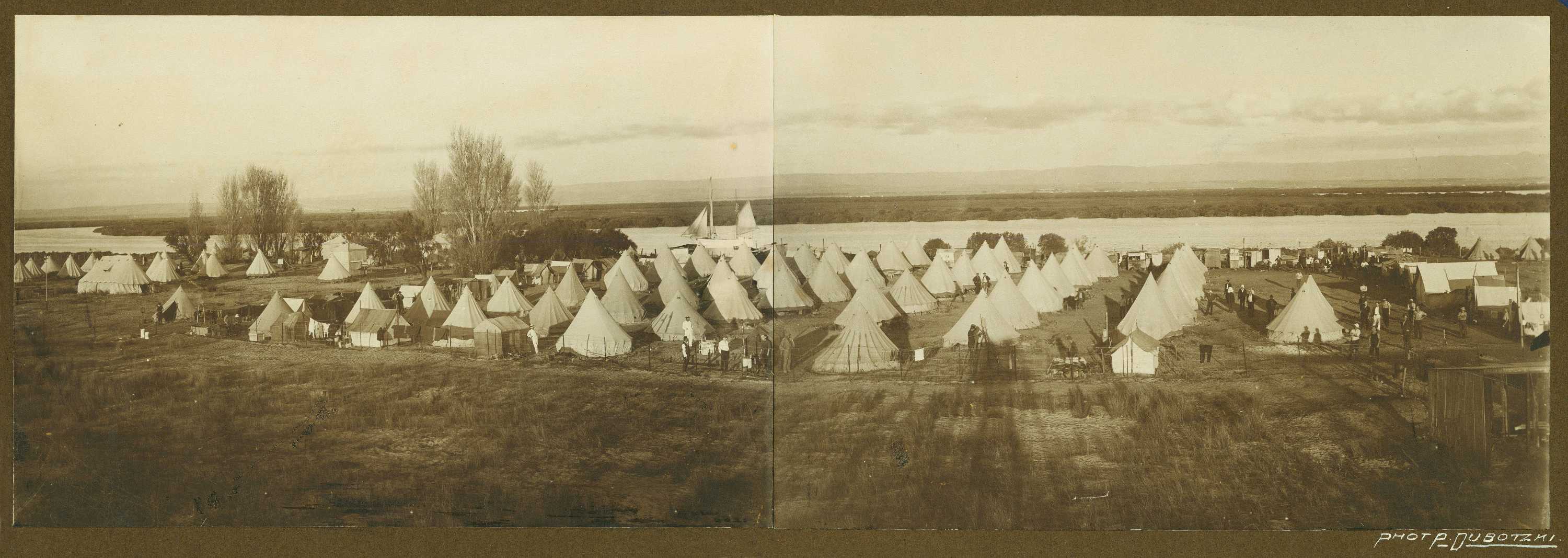 Treatment of enemy aliens ww1 Home Screen Wallpaper