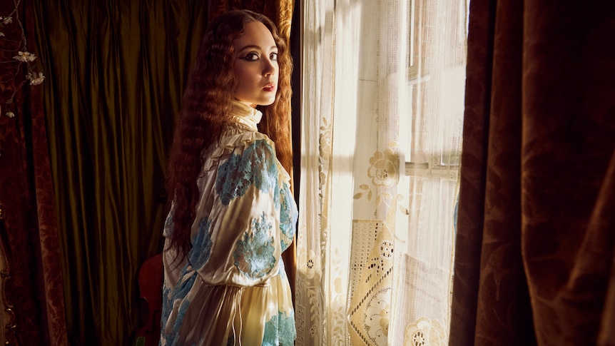 Laufey locks in her return to Australia with a mid-winter arena tour - triple j