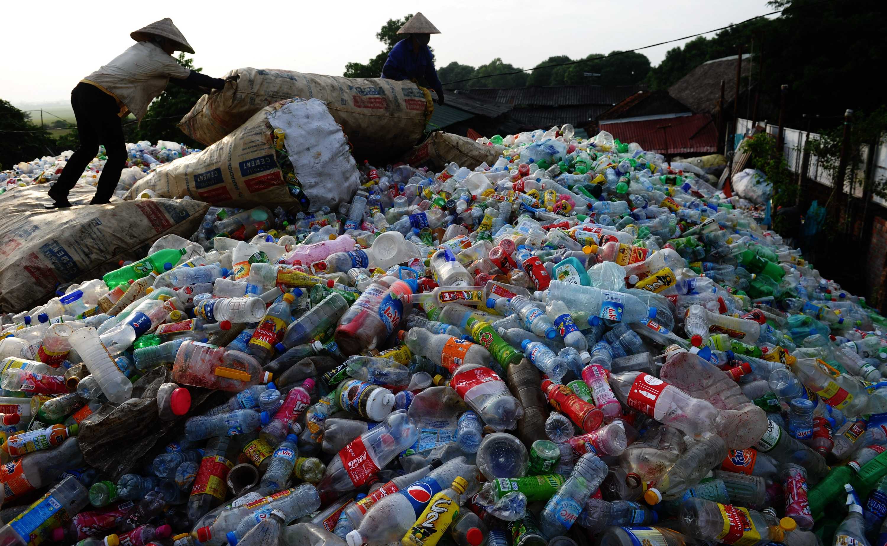 Binge and thirst the story of bottled water ABC Radio National