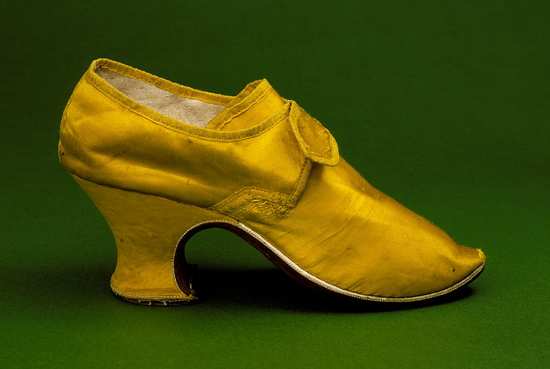 History of the high heel: It wasn't always a woman's shoe - ABC News