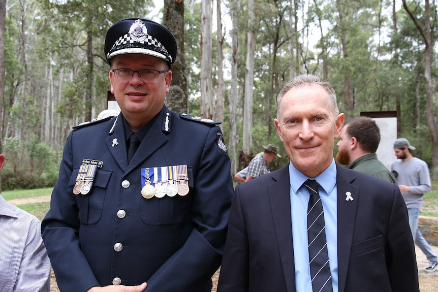 Victoria Police Chief Commissioner Graham Ashton stands with Leo Kennedy, descendant of Sergeant Michael Kennedy