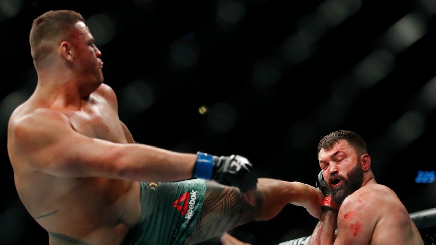 Tai Tuivasa kicks Andrei Arlovski at UFC 225