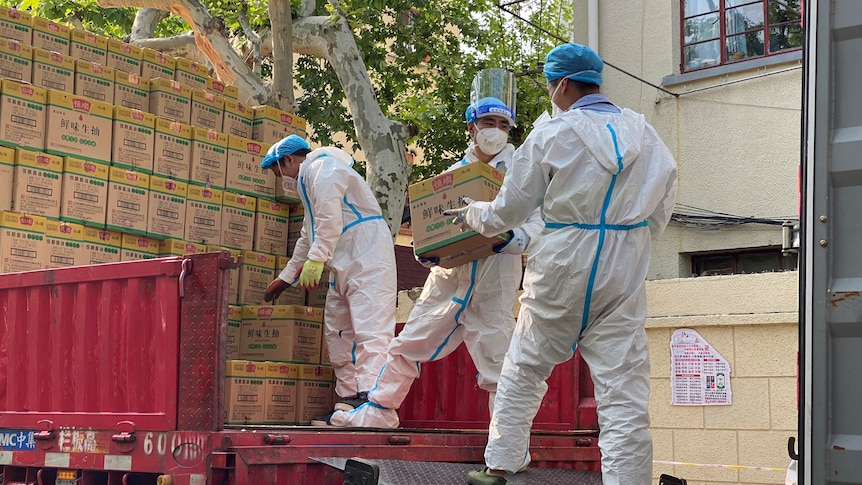 Shanghai promet d’améliorer l’accès aux approvisionnements alimentaires et au commerce dans le cadre de l’arrêt en cours du COVID-19