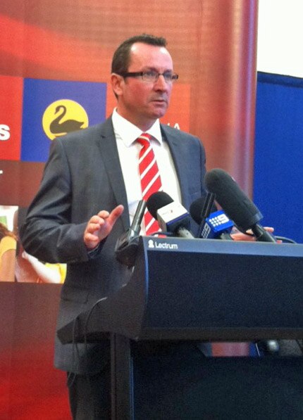 Labor promises to reduce power costs if elected - ABC News