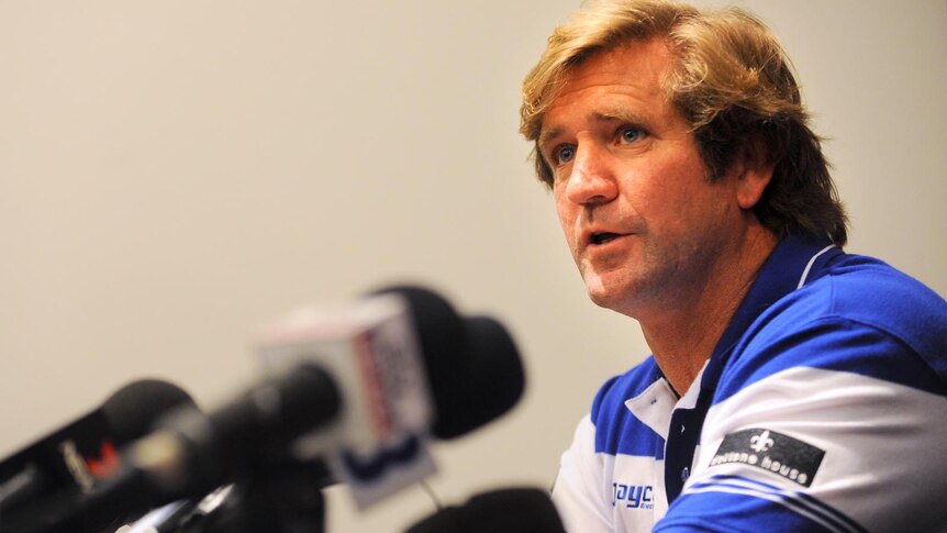 Des Hasler announces he will start immediately at the Bulldogs.