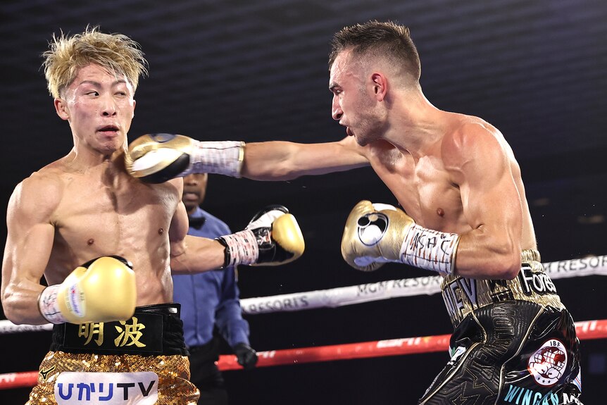 Jason Moloney punches Naoya Inoue in the face