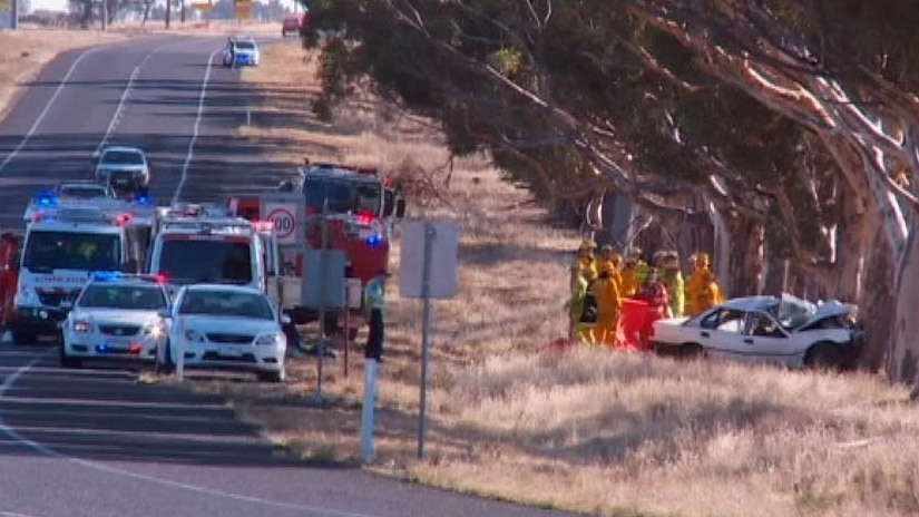 Two dead in crash in western Victoria