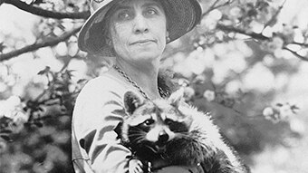 Grace Coolidge with her pet raccoon Rebecca in 1927