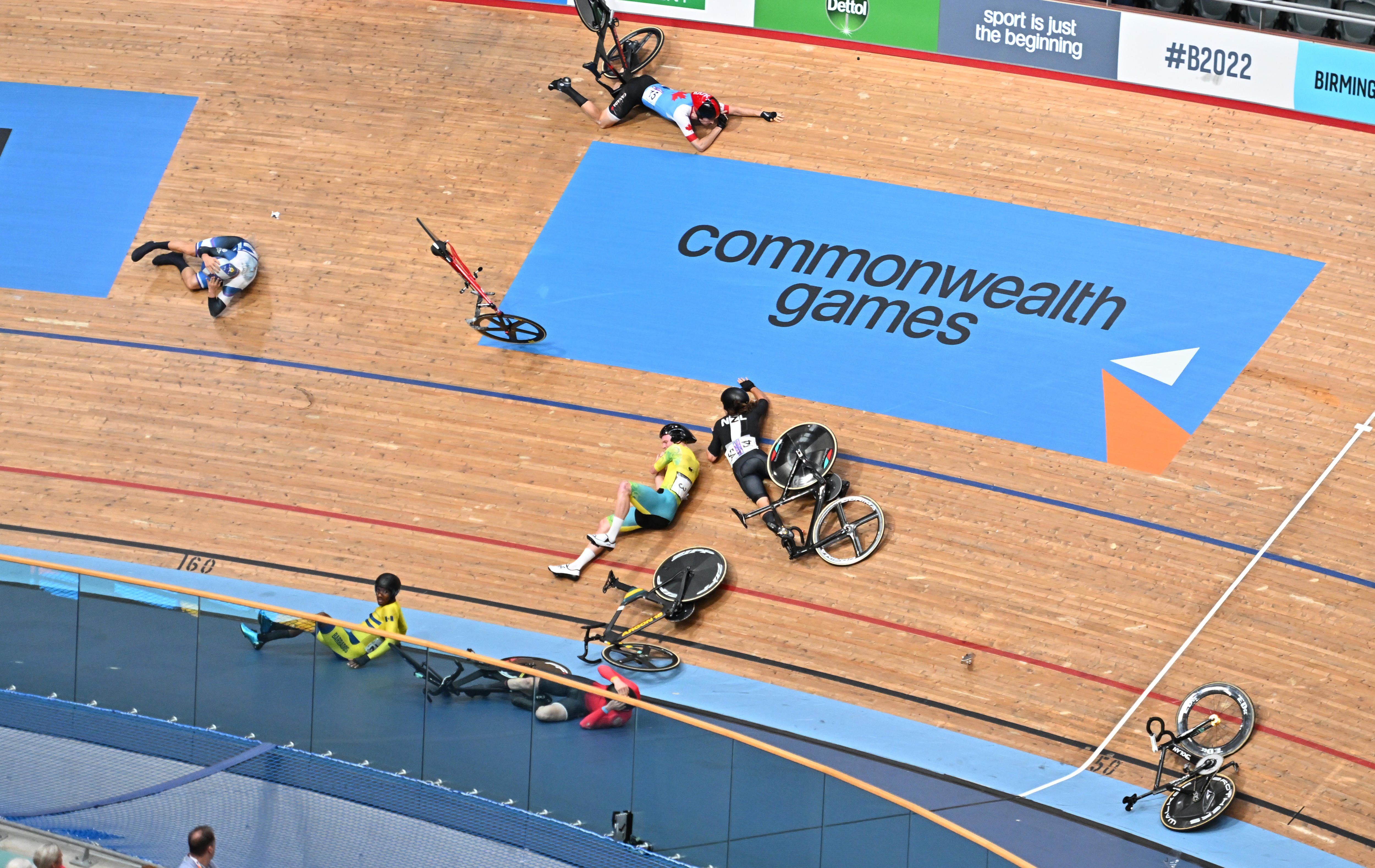 Commonwealth Games Cyclists Taken To Hospital, Spectators Injured After ...