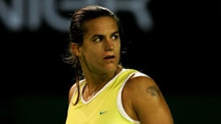 Amelie Mauresmo.