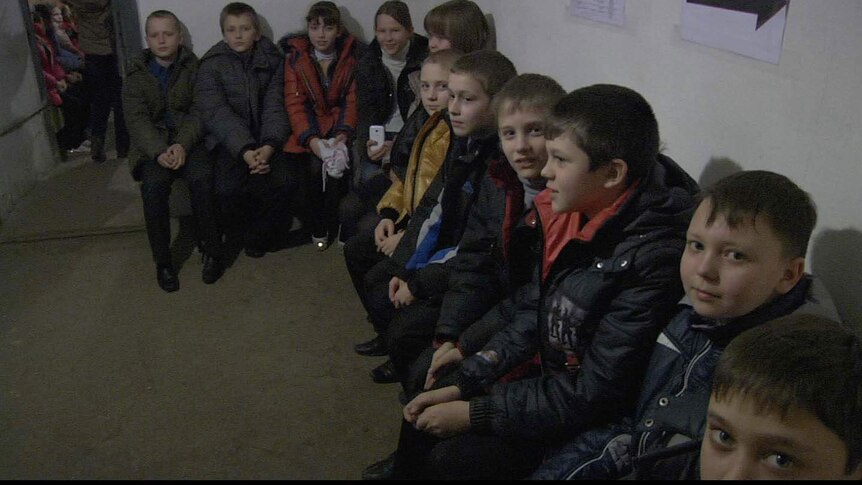 Children in a Mariupol bomb shelter