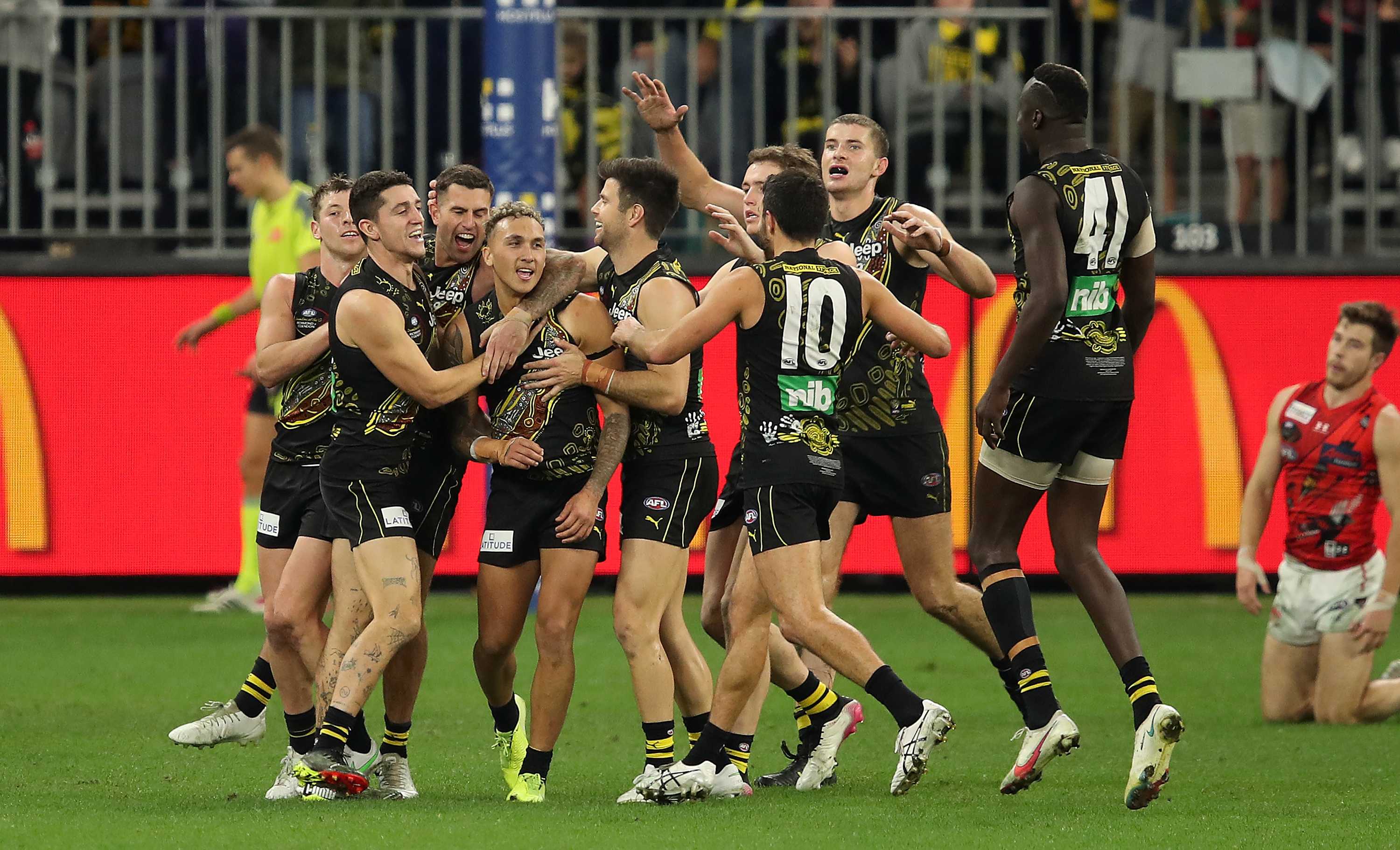 The Sunday Footy Forum - write off Richmond at your own peril - ABC listen
